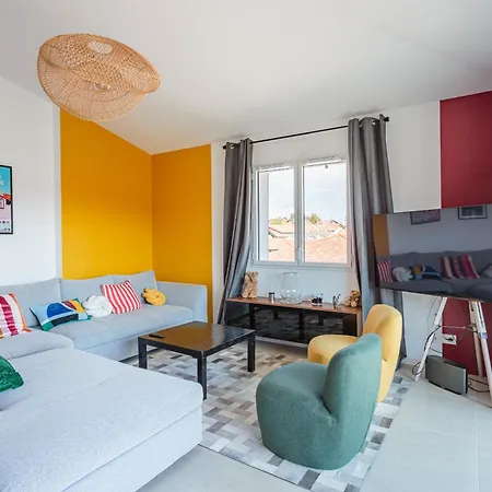 Apartment Bel Avec Terrasse Vue Rhune, Parking Et Proche Des Plages De